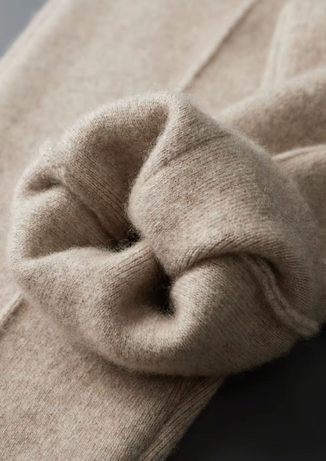SET MADE OF PURE EXTRA FINE MERINO WOOL